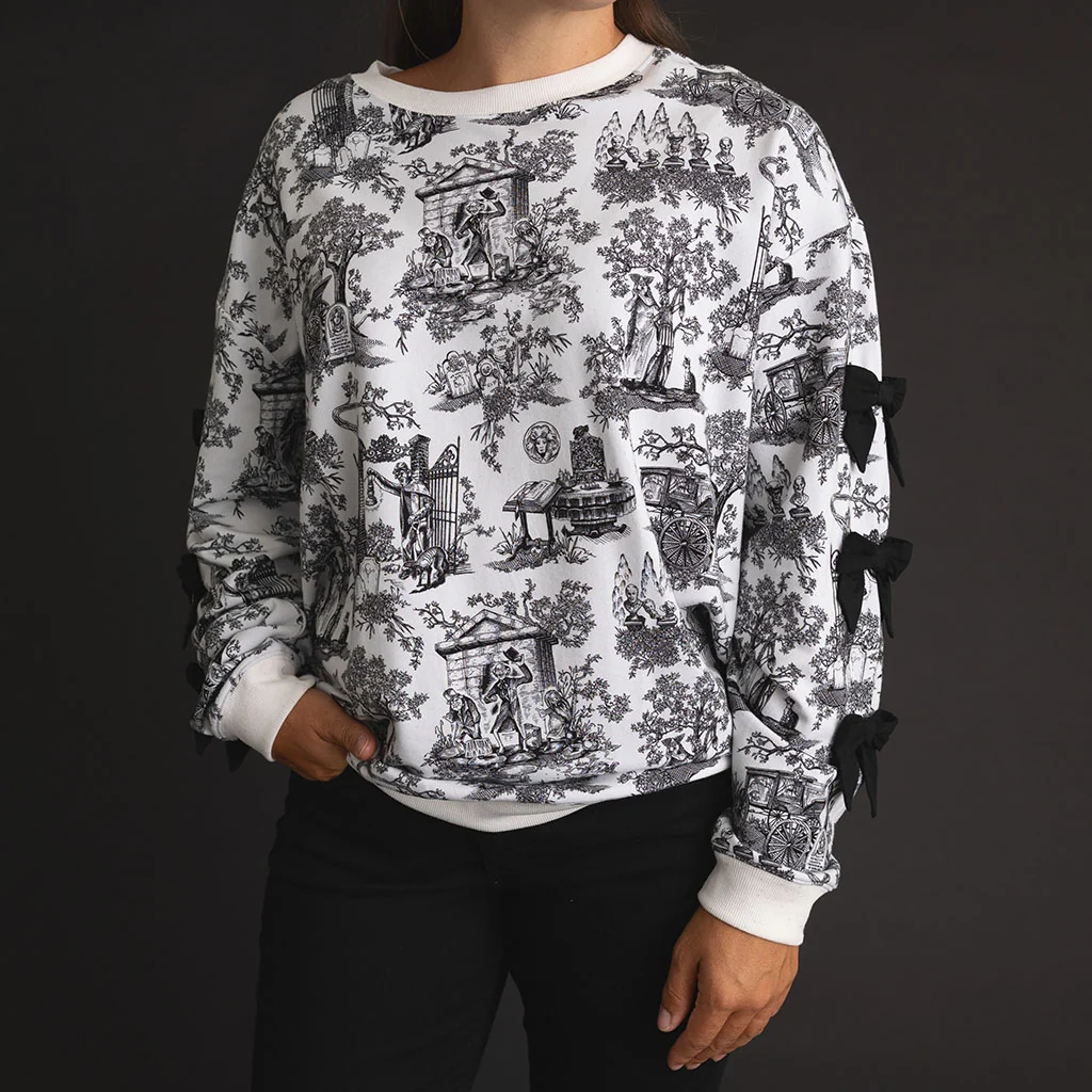 Disney The Haunted Mansion Toile Women's Fleece Pullover Sweatshirt