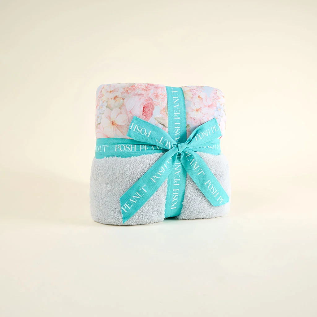 Rose Dreams Luxe Plush Patoo® Blanket